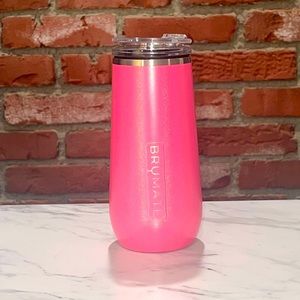 Flip top drink holder from Brumate